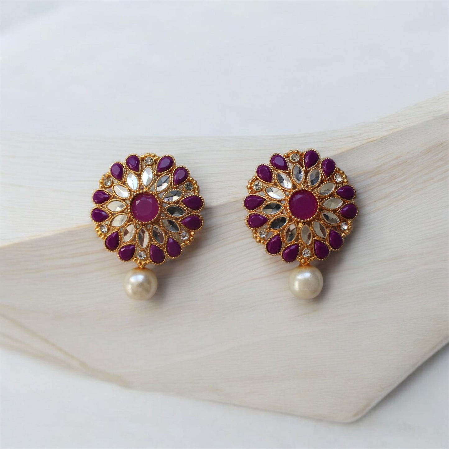 Tops with White Pearl - Earrings