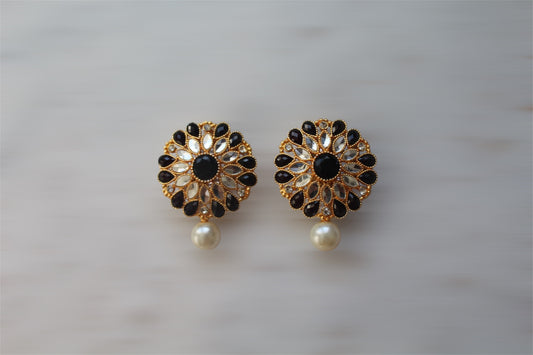 Tops with White Pearl - Earrings